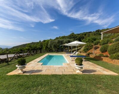 Stunning Villa with Panoramic Views and Exclusive Pool, Palatina 2